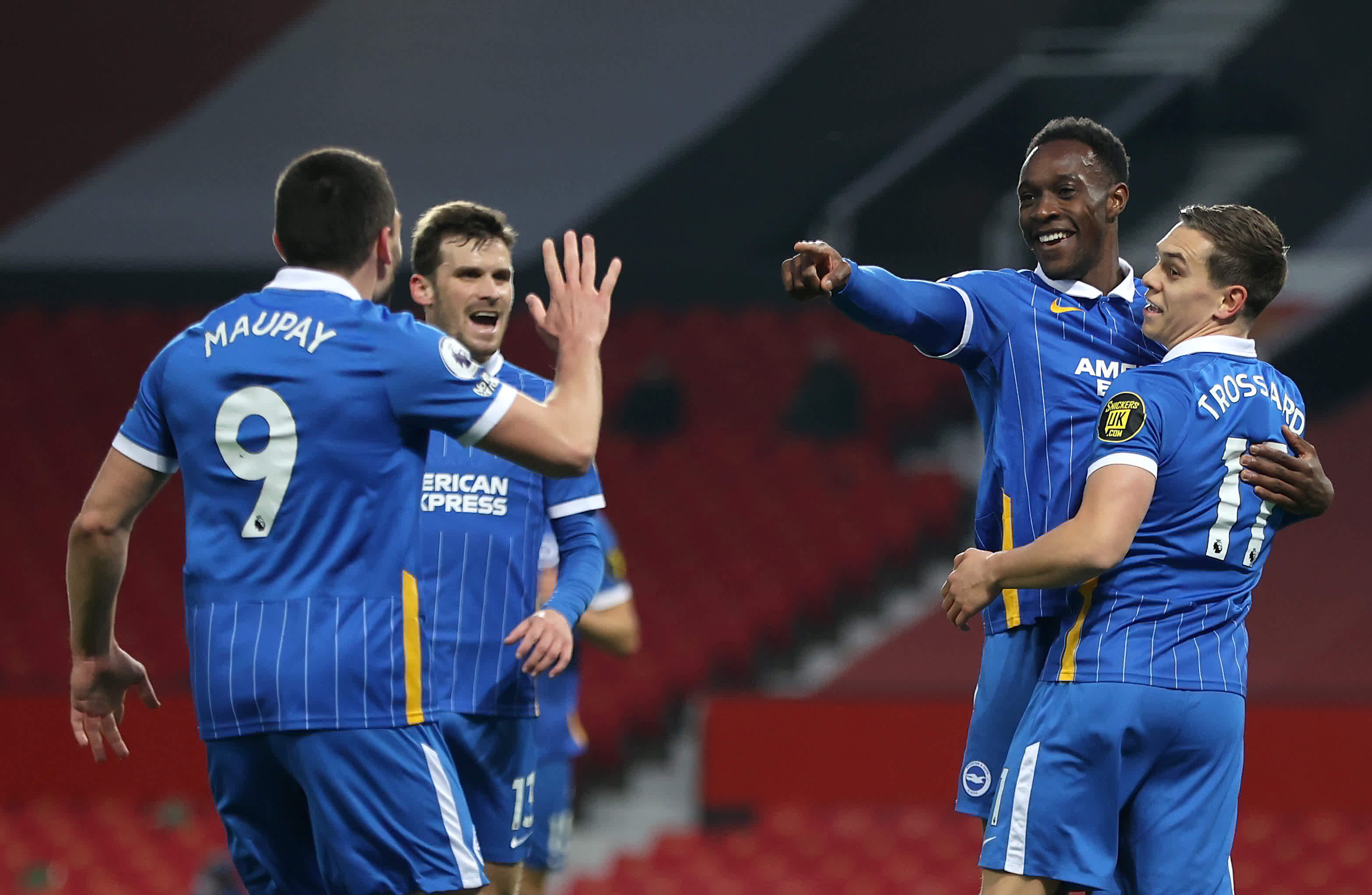 时的盯人不 时的盯人不