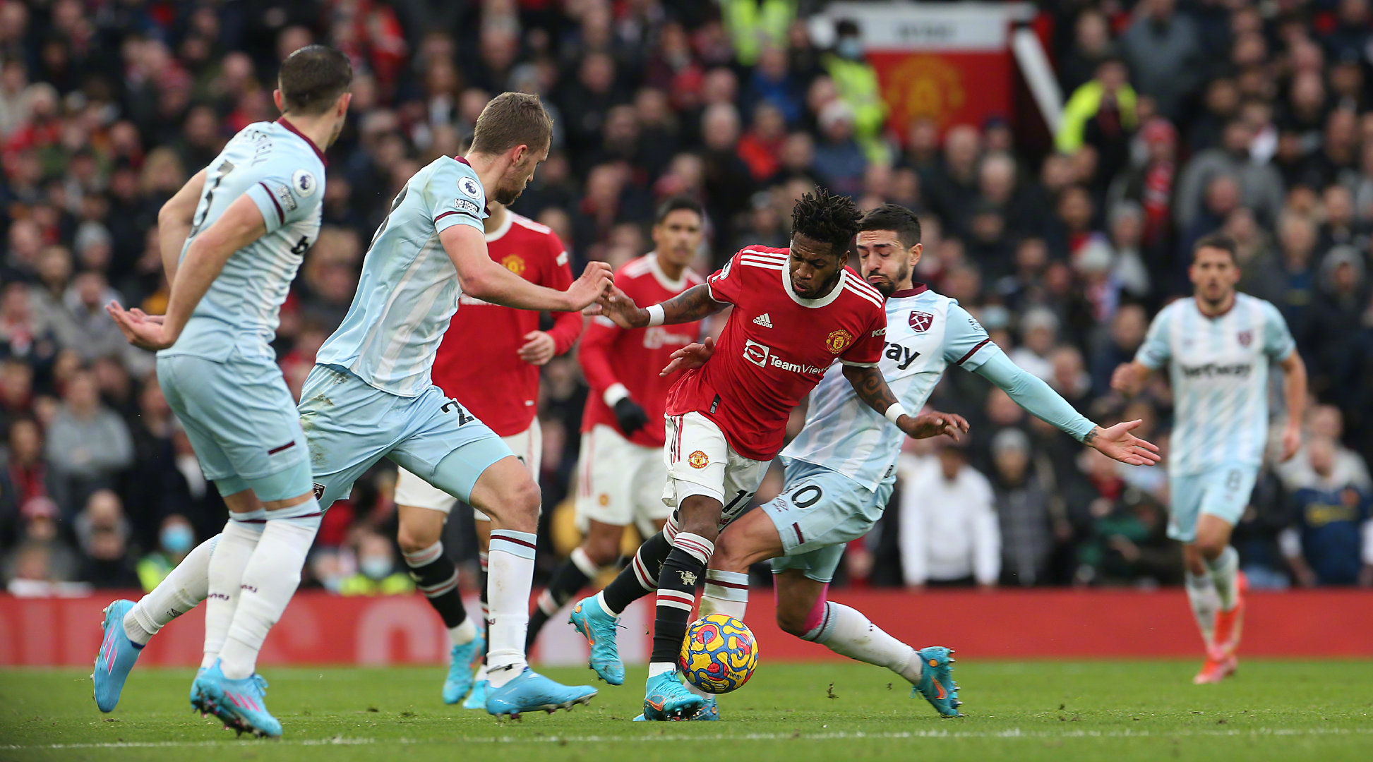 场上瞬间爆 场上瞬间爆